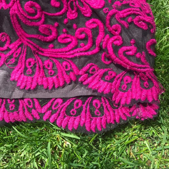 Anthropologie Baraschi Embroidered Pencil Skirt - Picture 6 of 7